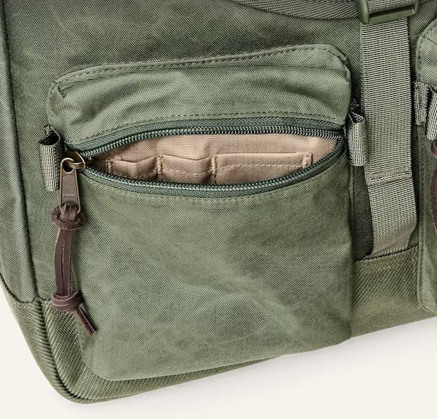 Filson Surveyor Messenger Bag: Service Green