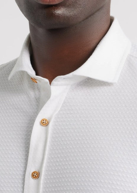 Johnnie-O Surfsucker Knit Short Sleeve Button-Up Shirtr: White