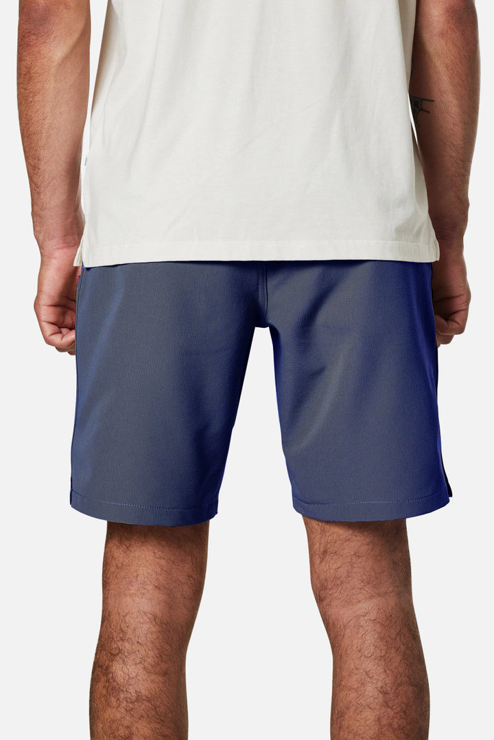 Katin Wonderer Hybrid Short: Indigo