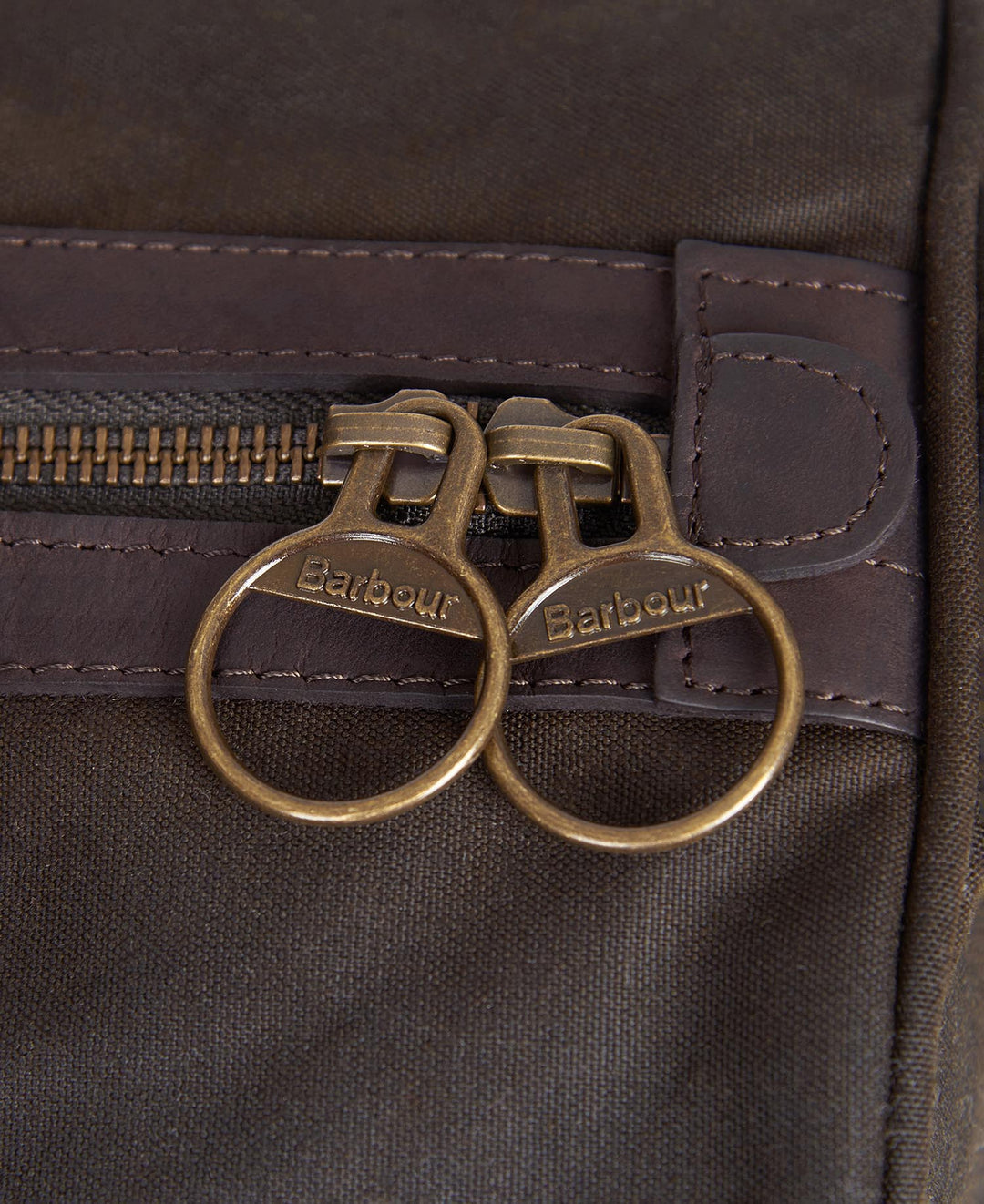 Barbour Waxed Holdall: Olive