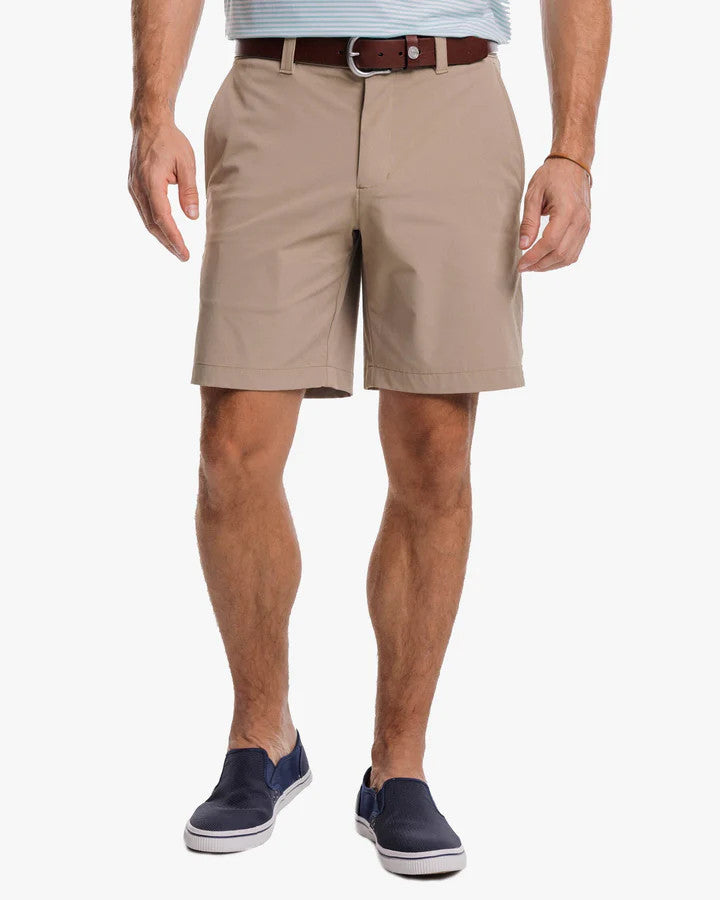 Southern Tide brrr°®-die 8 Inch Performance Short: Sandstone Khaki