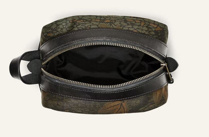 Filson Rugged Twill Travel Kit: Maple Bark Camo