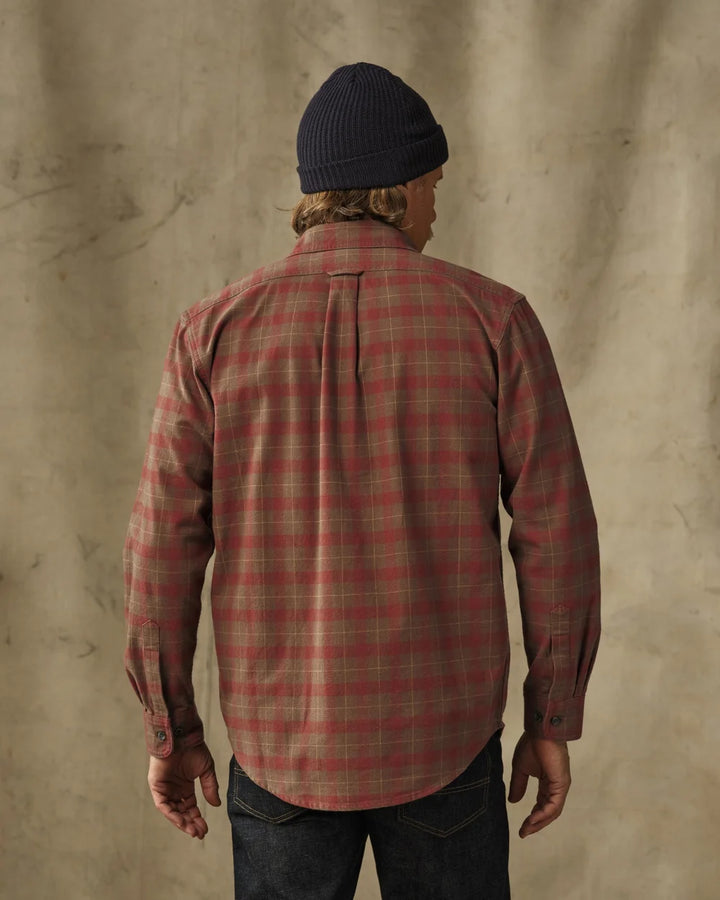 Filson Alaskan Guide Shirt: Brown/Mahogany Plaid