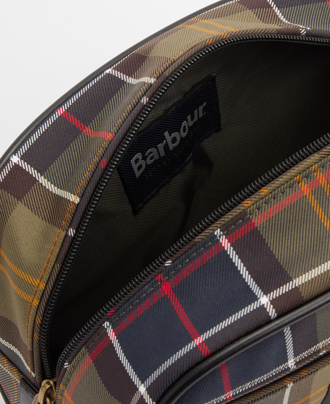 Barbour Tartan Washbag: Classic/Beacon
