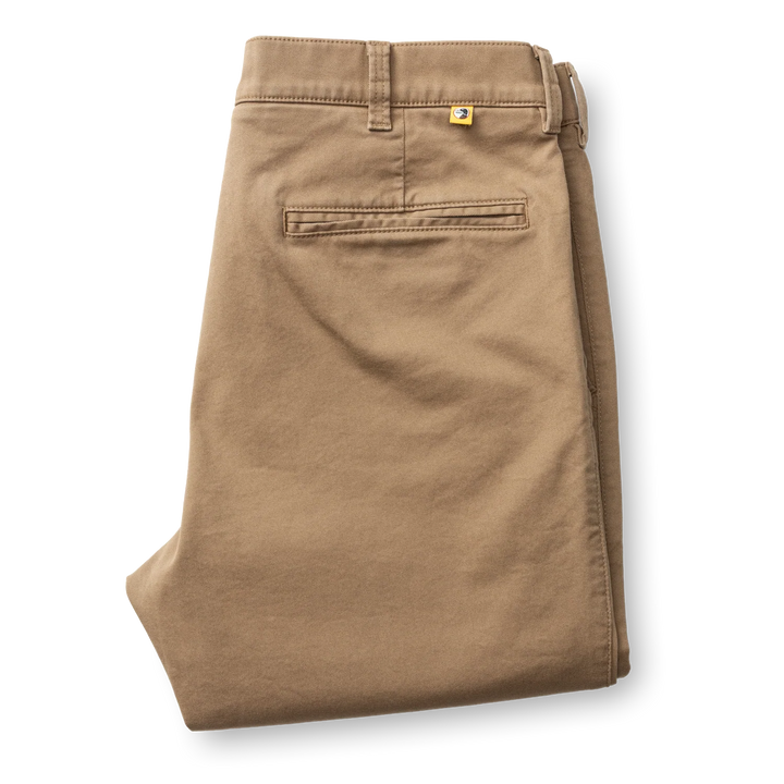 Duck Head Slim Fit Gold School Chino: Rustic Brown