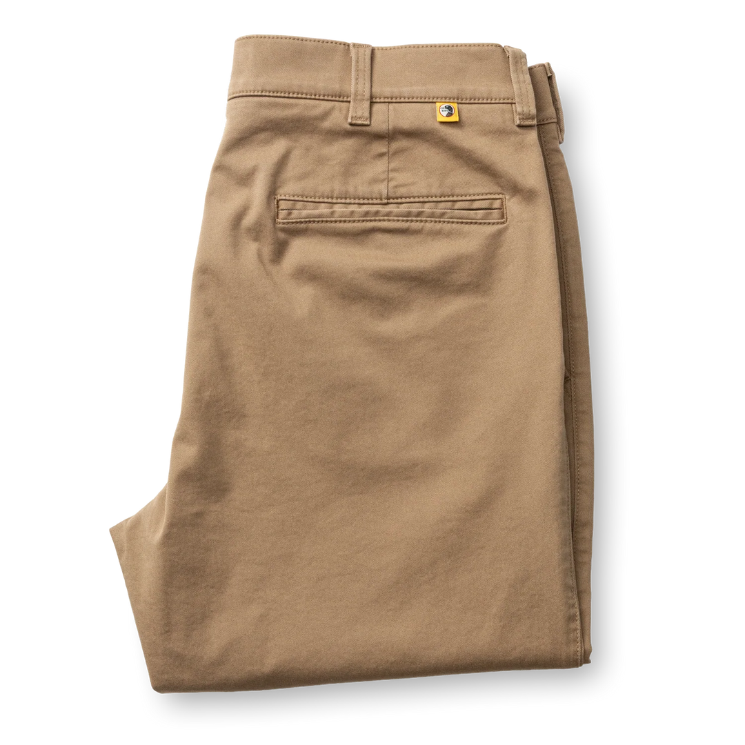 Duck Head Classic Fit Gold School Chino: Rustic Brown