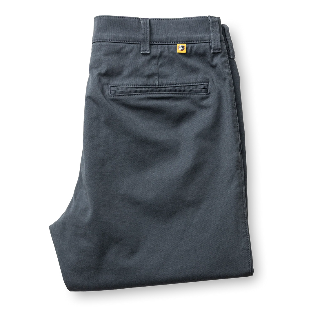 Duck Head Classic Fit Gold School Chino: Washed Navy