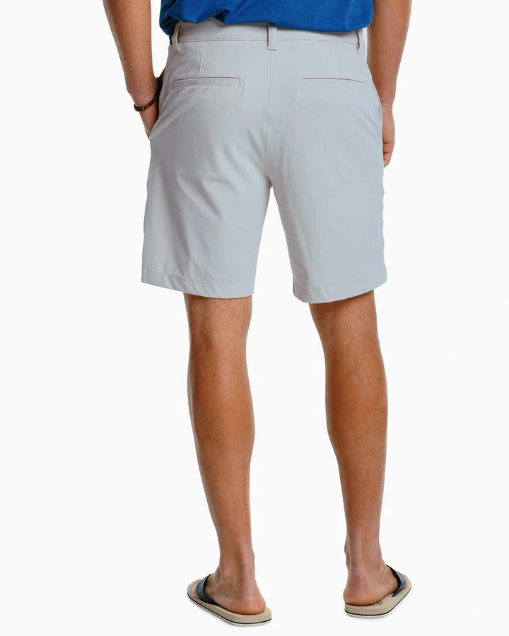 Southern Tide T3 Gulf BRRR°®-Die 8 Inch Performance Short: Seagull Grey