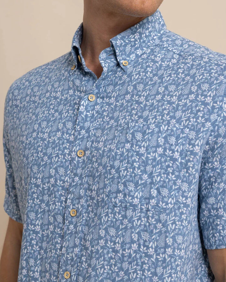 Southern Tide Linen Rayon Ditzy Floral Short Sleeve Sport Shirt: Coronet Blue