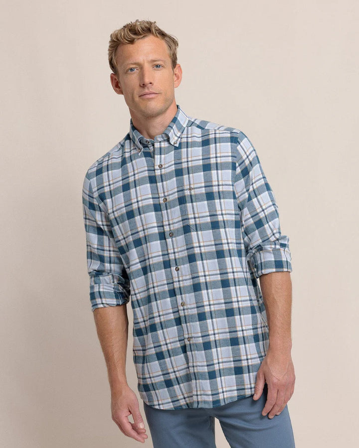 Southern Tide Sweetgrass Plaid Beach Flannel Long Sleeve Sport Shirt: Teal Haze