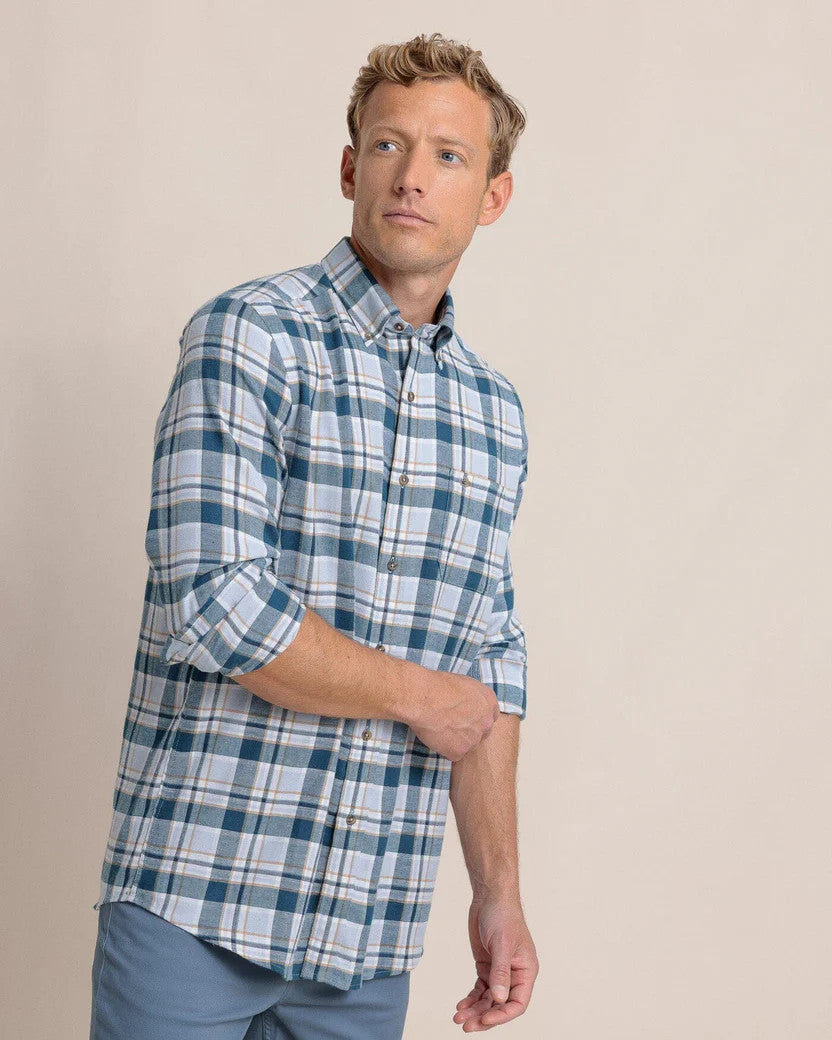 Southern Tide Sweetgrass Plaid Beach Flannel Long Sleeve Sport Shirt: Teal Haze