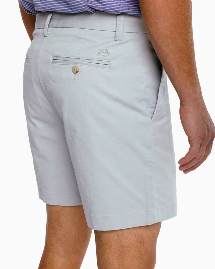 Southern Tide 7" Channel Marker Short: Seagull Grey